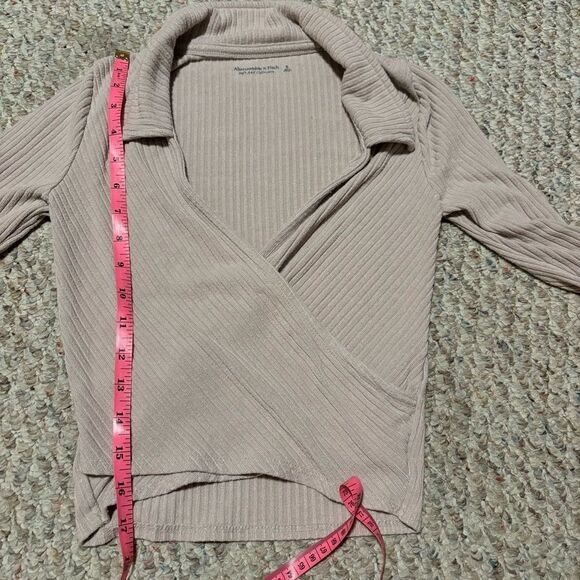 Abercrombie & Fitch Crop Top Sweater V Neck Ribbed Long Sleeve Brown Tan Small - Picture 6 of 6